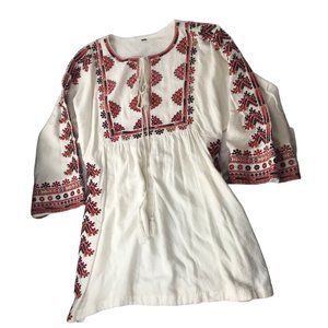 FREE PEOPLE Tunic Dress.  White with Red Embroidery Size Women's M.  Bell Sleeve